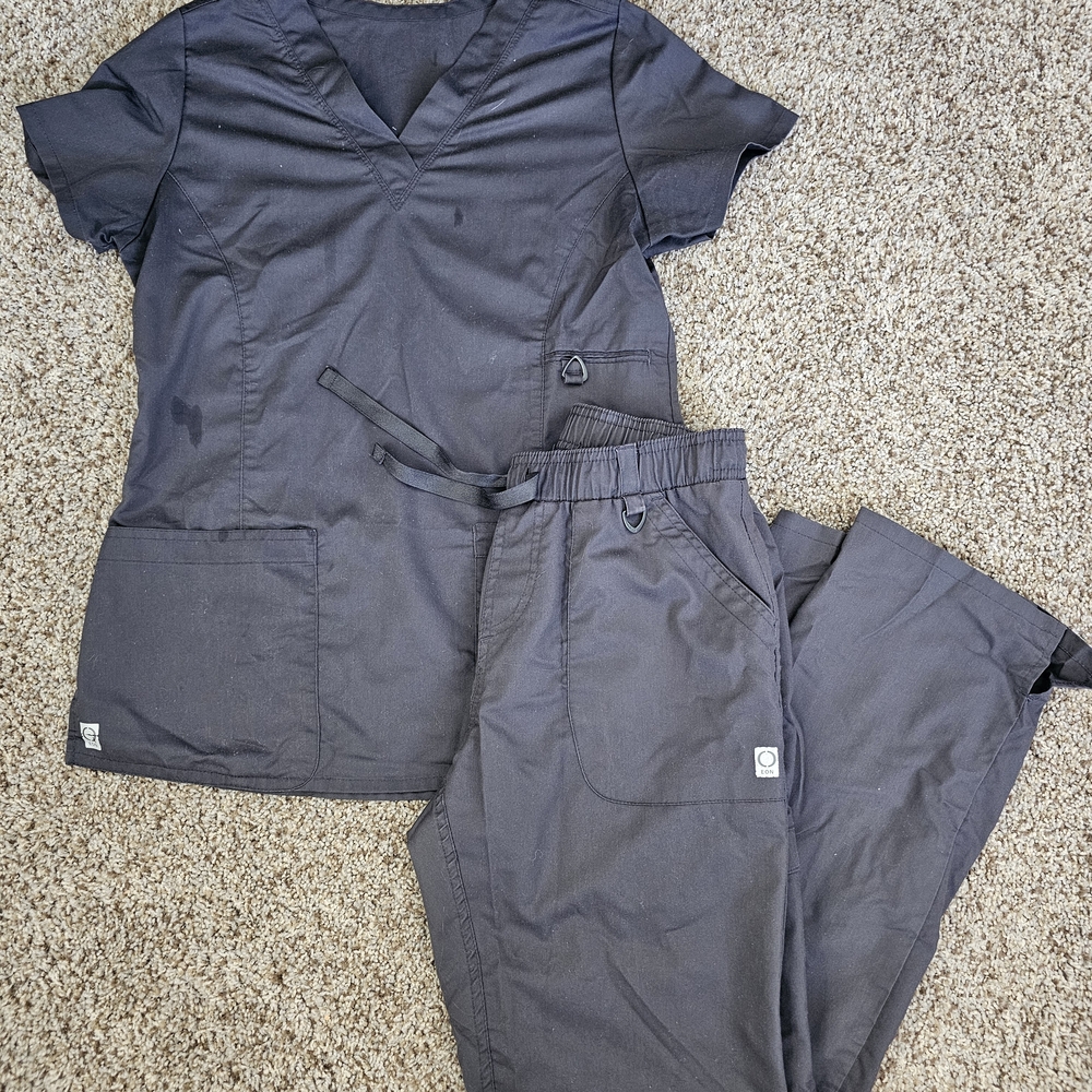 Women's Charcoal Scrub Set